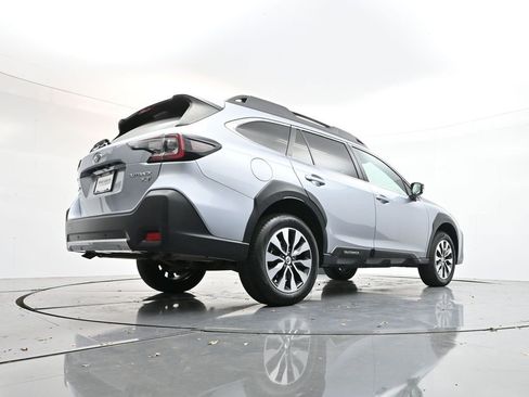 Used 2023 Subaru Outback Limited XT image 32