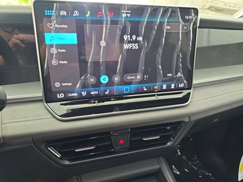 New 2026 Volkswagen Tiguan SE R-Line FWD image 20