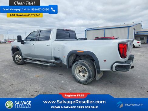 Used 2022 GMC Sierra 3500 Denali w/ Denali Ultimate Package image 3
