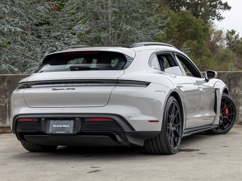 Certified 2023 Porsche Taycan GTS image 11