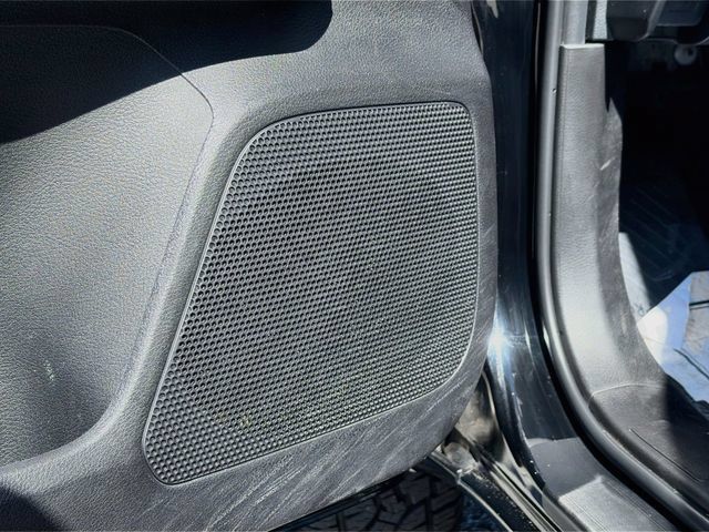Used 2023 Toyota Tacoma SR5 AWD/4WD image 18