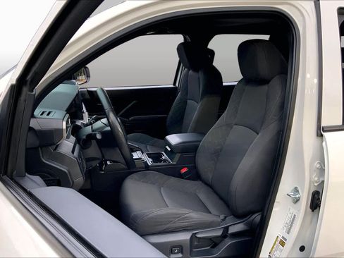 Used 2025 Toyota Tacoma SR RWD image 8