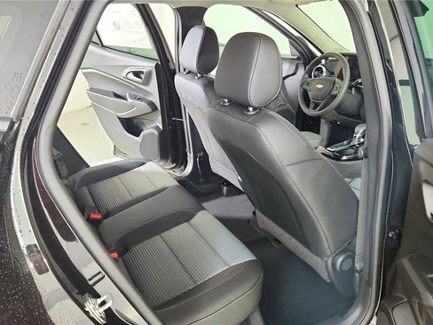 New 2026 Chevrolet Trax LT image 34