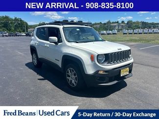 Used 2017 Jeep Renegade Latitude AWD/4WD video 1