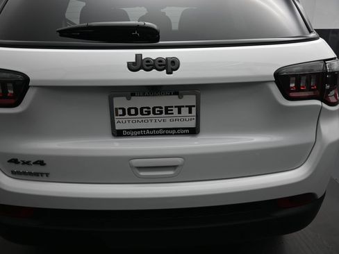 New 2026 Jeep Compass Latitude AWD/4WD image 14