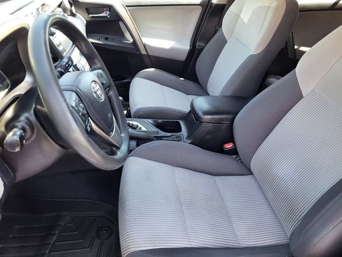 Used 2015 Toyota RAV4 XLE AWD/4WD image 16