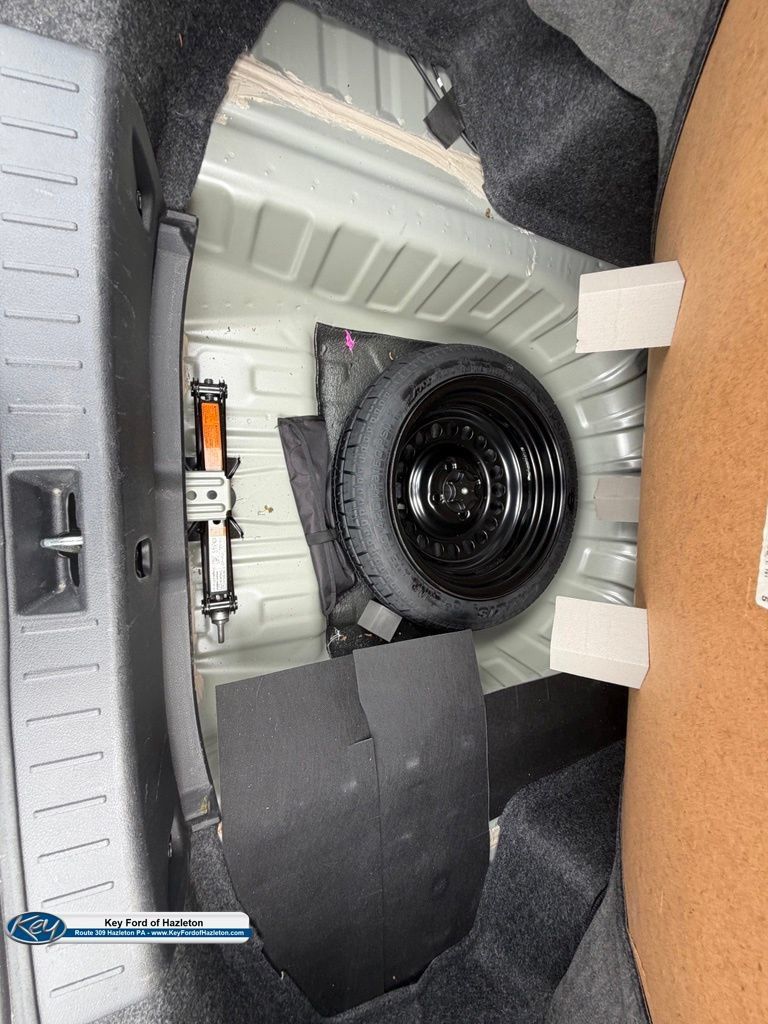 Used 2024 Nissan Versa SV FWD image 23