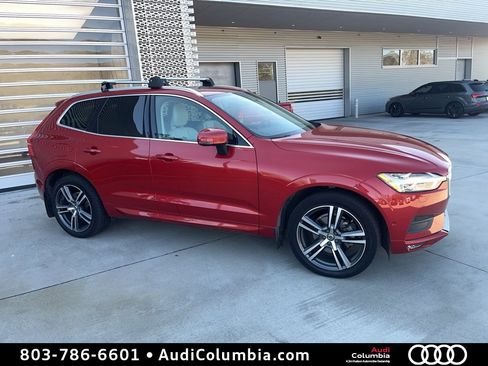 Used 2018 Volvo XC60 T5 Momentum w/ Advanced Package image 1