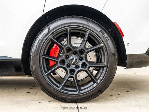 Used 2021 Aston Martin DBX image 57