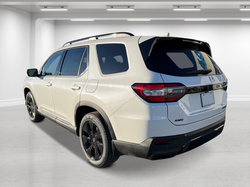 New 2026 Honda Pilot Black Edition image 3