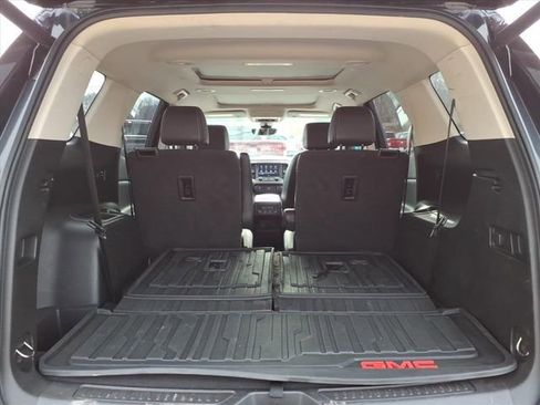 Used 2021 GMC Acadia Denali w/ Denali Technology Package image 5