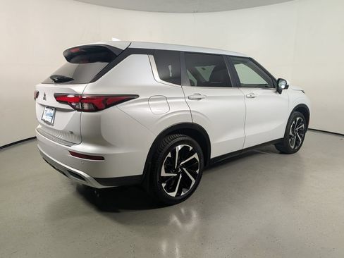 Used 2022 Mitsubishi Outlander SE FWD image 8