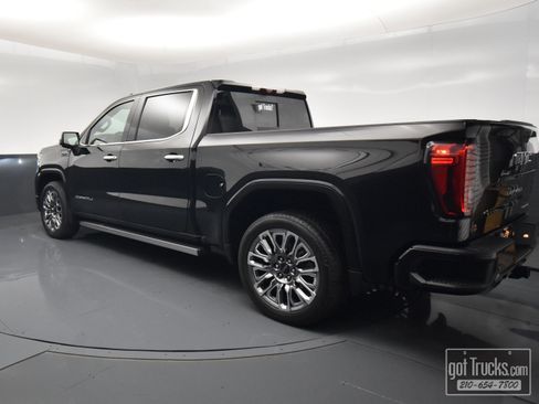 Used 2023 GMC Sierra 1500 Denali Ultimate image 4