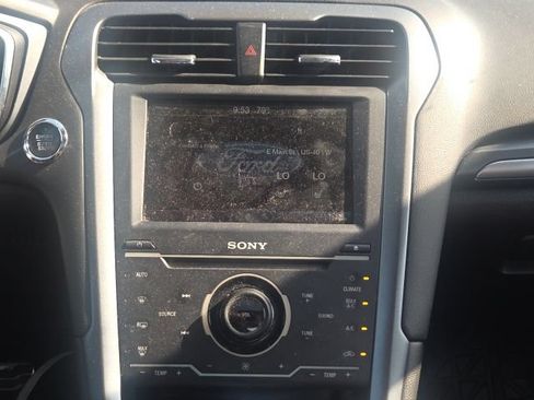 Used 2013 Ford Fusion Titanium w/ Titanium Driver Assist Pkg FWD image 27