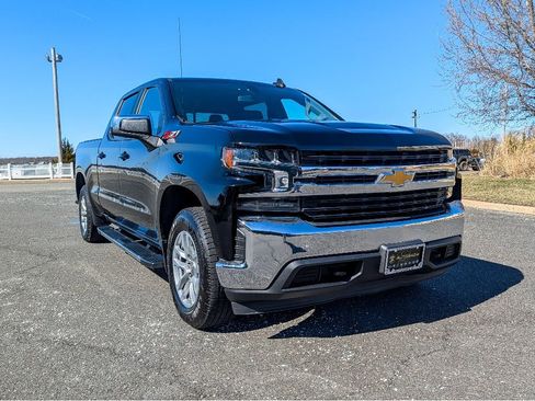 Used 2019 Chevrolet Silverado 1500 LT w/ All-Star Edition image 3