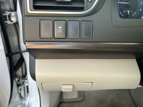 Used 2016 Toyota Camry LE w/ Protection Package (Q2) FWD image 17