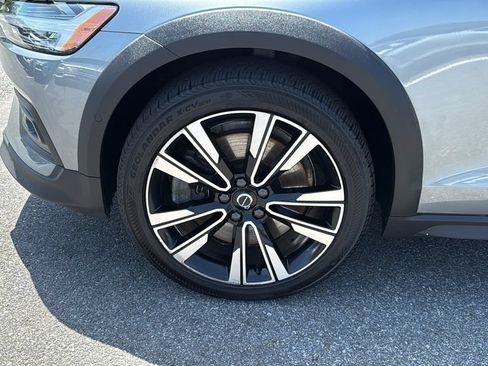 Used 2021 Volvo V60 T5 Cross Country w/ Advanced Package AWD/4WD image 10
