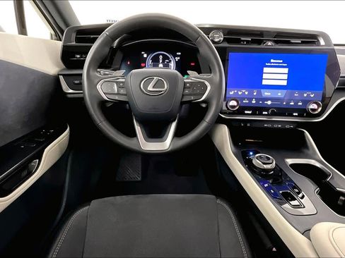 Used 2023 Lexus RZ 450e Premium image 5