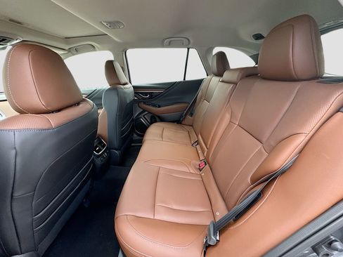 Used 2025 Subaru Outback Touring XT image 32