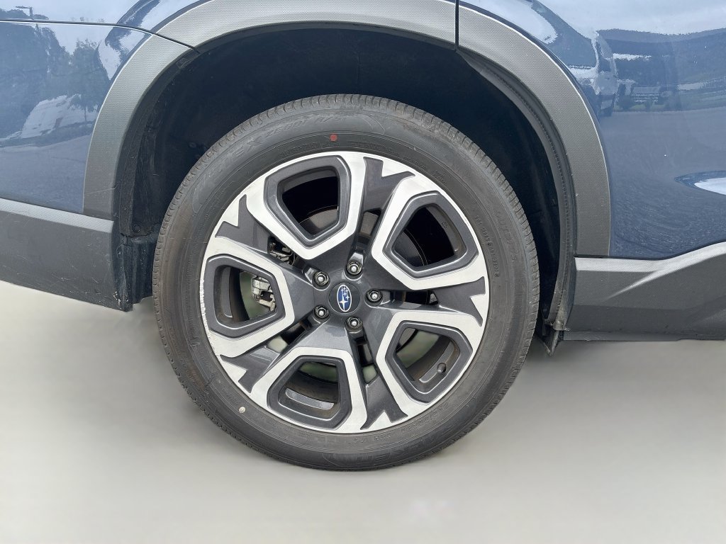 Used 2023 Subaru Ascent Limited AWD/4WD image 11