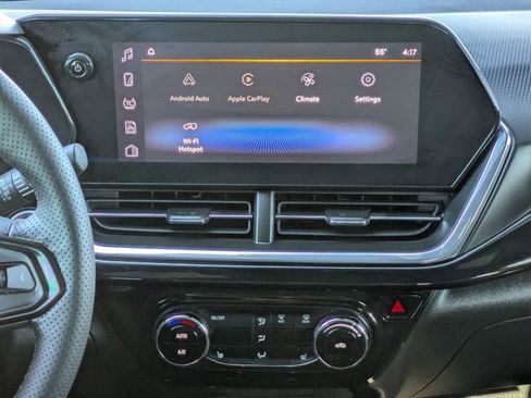 Used 2025 Chevrolet Trax RS w/ Driver Confidence Package image 22