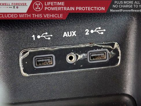 Used 2019 Dodge Durango SXT w/ 3rd Row Seating Group image 12