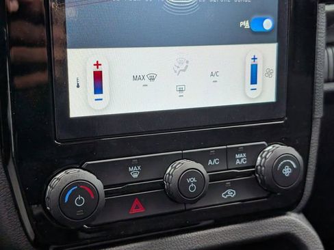 New 2025 Ford Ranger XLT w/ FX4 Off-Road Package image 39