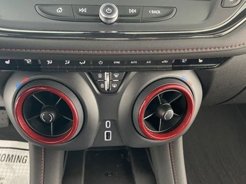 Used 2025 Chevrolet Blazer RS image 41