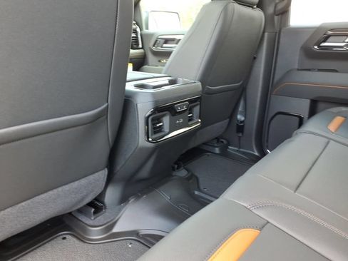 New 2026 GMC Sierra 1500 AT4 w/ AT4 Premium Package AWD/4WD image 16
