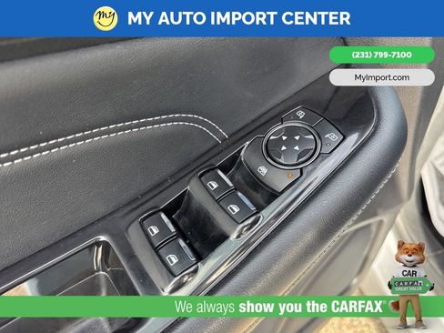 Used 2017 Ford Edge Titanium w/ Equipment Group 301A image 11