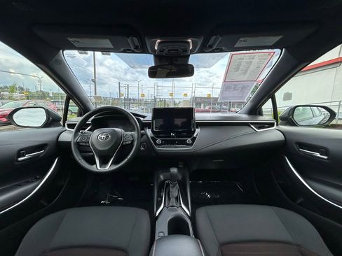Certified 2024 Toyota Corolla SE w/ SE Package FWD image 17