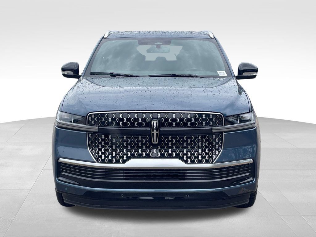 New 2027 Lincoln Navigator Reserve AWD/4WD image 8