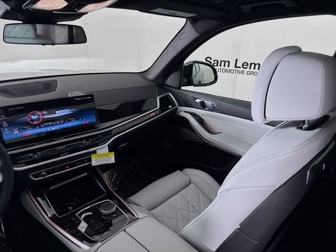 New 2026 BMW X5 xDrive40i w/ M Sport Package image 24