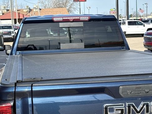 Used 2022 GMC Sierra 3500 Denali AWD/4WD image 10