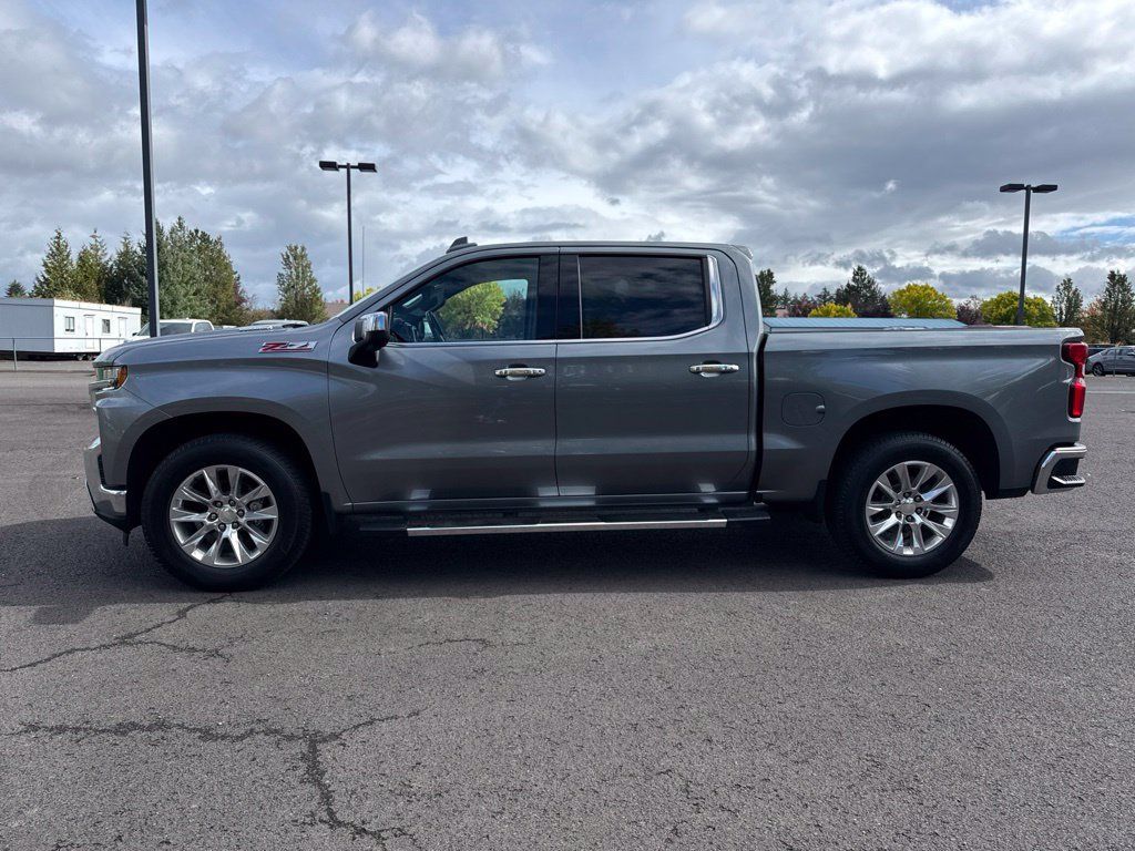 Used 2021 Chevrolet Silverado 1500 LTZ AWD/4WD image 4