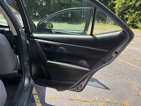 Used 2014 Toyota Corolla L FWD image 20