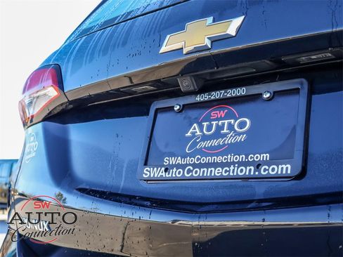 Used 2023 Chevrolet Equinox LS w/ LPO, Floor Liner Package image 11