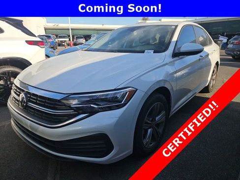 Used 2023 Volkswagen Jetta SE FWD image 1