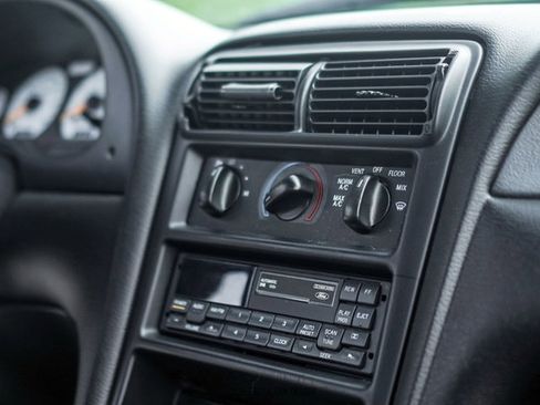 Used 1998 Ford Mustang GT RWD image 23