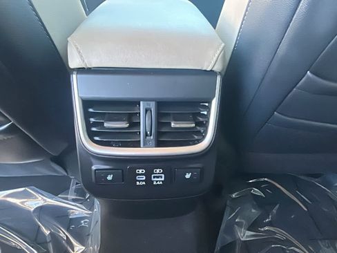 Used 2025 Subaru Legacy Limited w/ Popular Package #3 AWD/4WD image 26