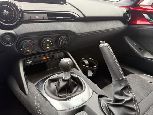 New 2026 MAZDA MX-5 Miata RF Club RWD image 13