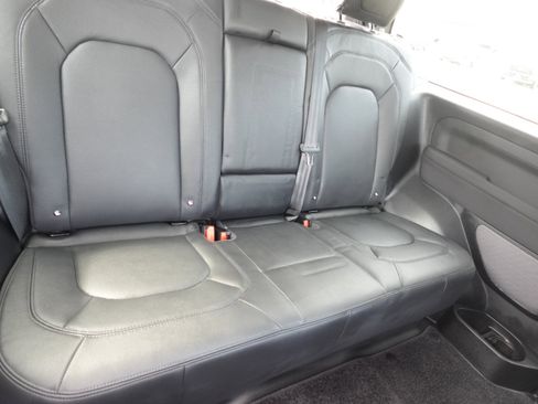 Used 2023 Land Rover Defender 90 S image 10