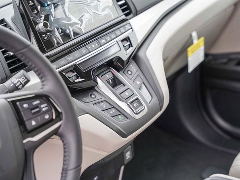 New 2026 Honda Odyssey EX-L image 24