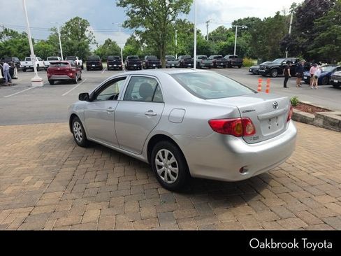 Used 2009 Toyota Corolla FWD image 6
