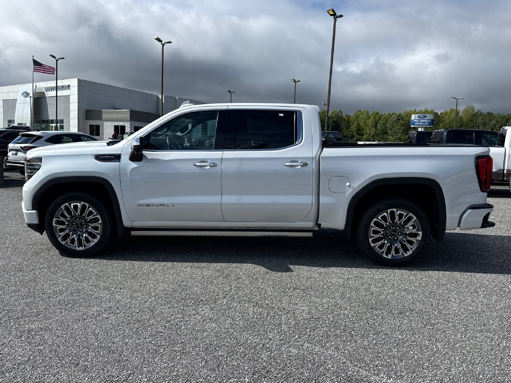 Used 2024 GMC Sierra 1500 Denali Ultimate AWD/4WD image 4