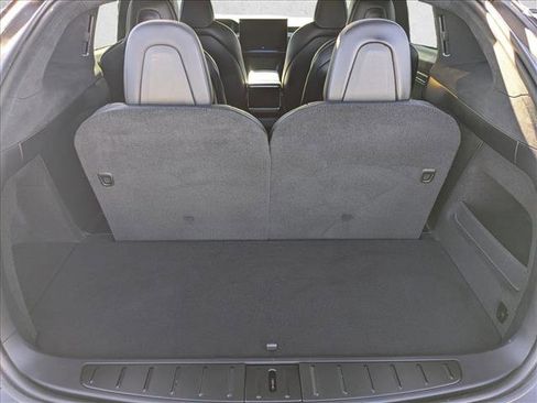 Used 2022 Tesla Model X image 6