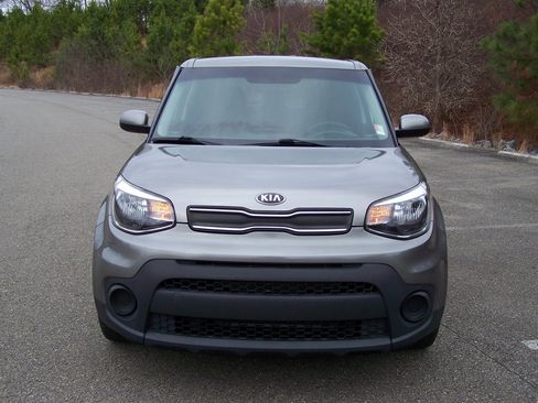 Used 2019 Kia Soul image 33