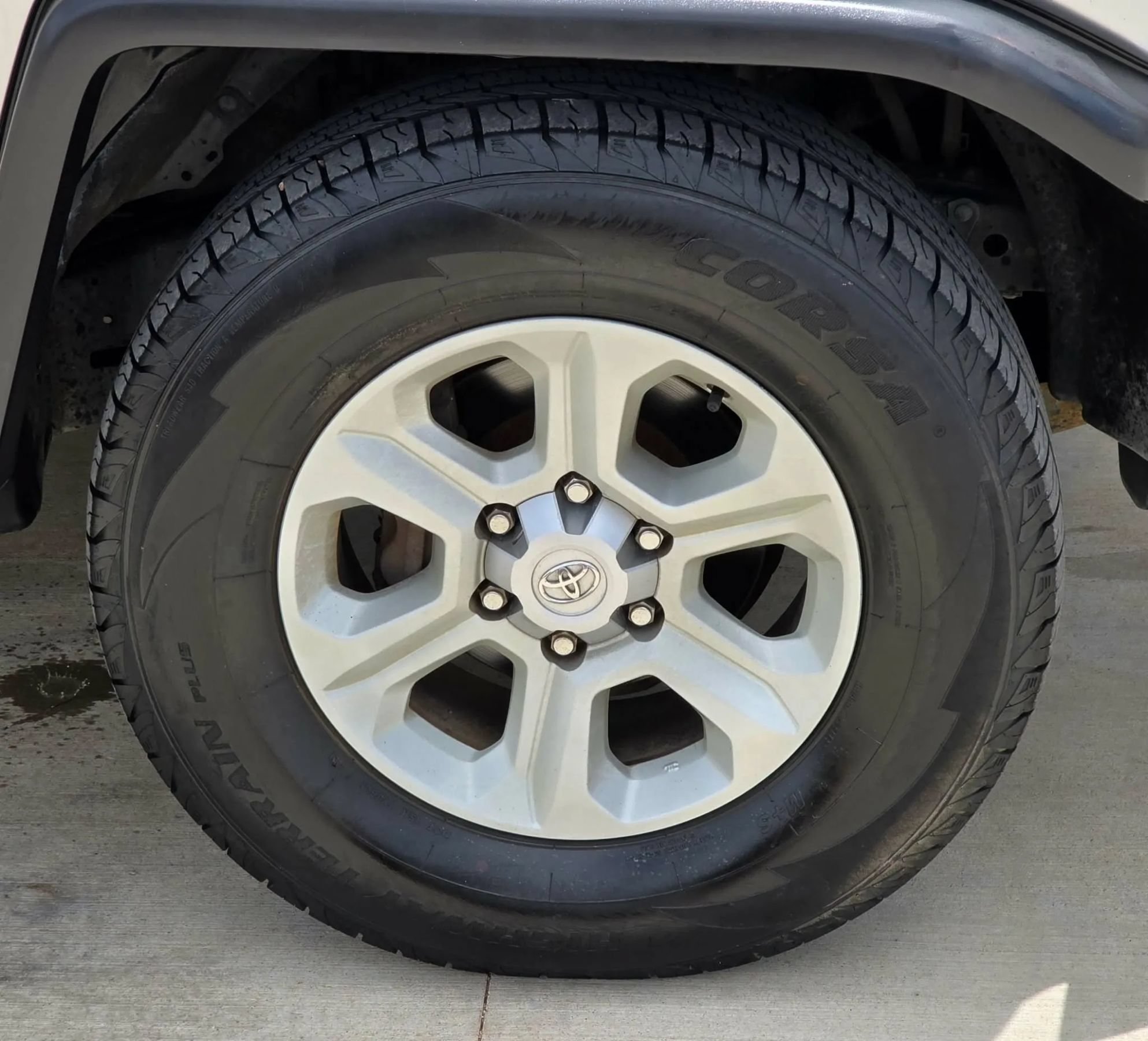 Used 2007 Toyota FJ Cruiser 2WD w/ Convenience Pkg image 30