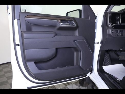 Certified 2025 Chevrolet Silverado 1500 LT Trail Boss w/ Dark Appearance Package AWD/4WD image 22