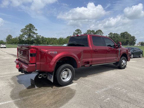 Used 2026 Ford F350 Lariat w/ FX4 Off-Road Package AWD/4WD image 2